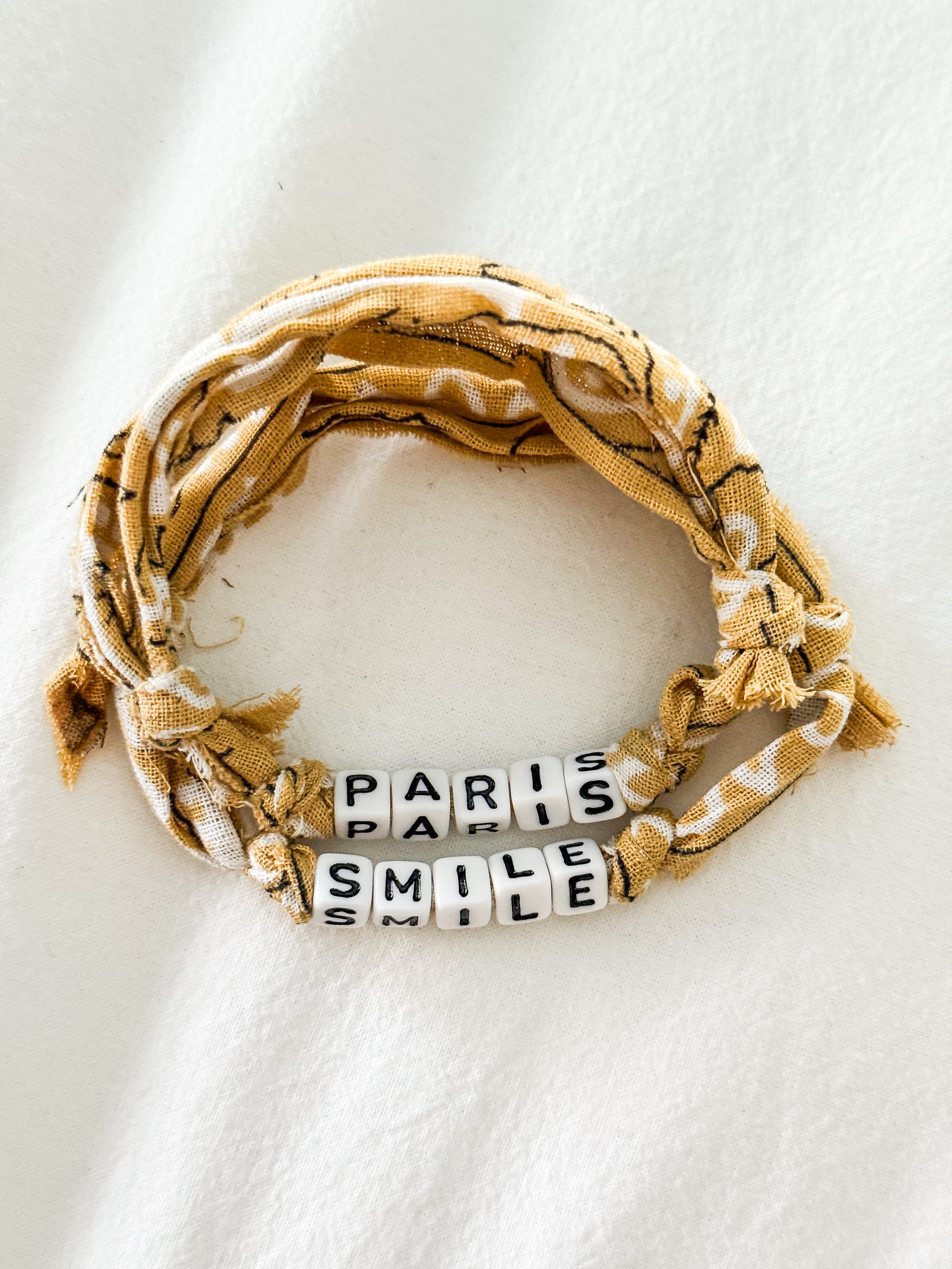 Banda Bracelets | Mosterdgeel